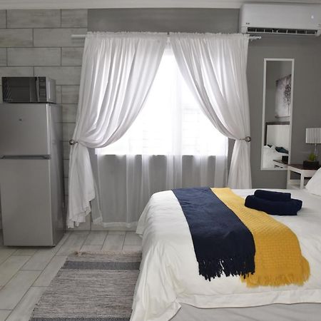 B&B 464 On 22Nd Ave Pretoria-Noord Εξωτερικό φωτογραφία