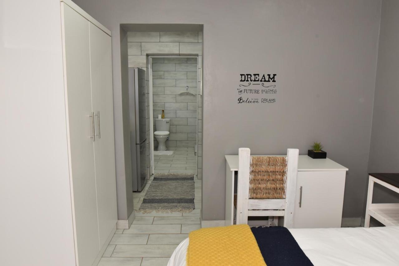 B&B 464 On 22Nd Ave Pretoria-Noord Εξωτερικό φωτογραφία